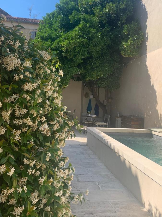 La Maison De Cerise Fourques  Eksteriør billede